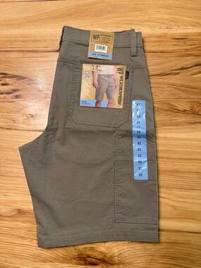Weatherproof Utility Short Size 32W 10" Inseam Khaki Stretch Rip-Stop NWT